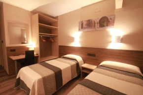 Hotel, H de l'Anton